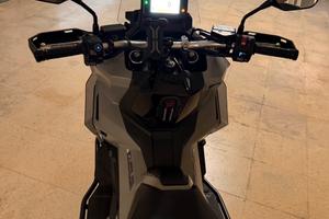 xadv 750 con soli 3.500 km