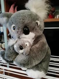 Peluche koala con il suo cucciolo
