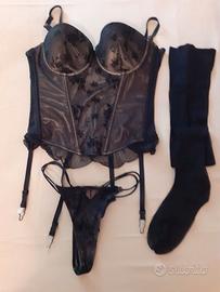 Lingerie donna  colore nero ( coordinato 3 pezzi)