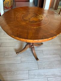 Tavolo stile inglese