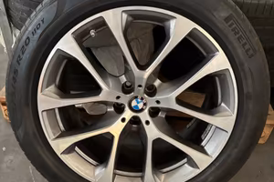 Cerchi BMW e gomme Pirelli R20