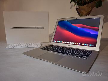 MacBook Air 13 Intel i5 + scatola e caricatore