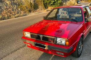 Lancia delta 1.6 hf turbo