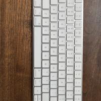 Apple Magic Keyboard Bluetooth