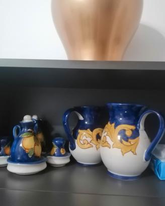 Oliera ceramica vietrese +brocche+vassoio
