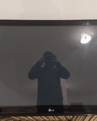 TV LG Plasma, 50 pollici, a muro
