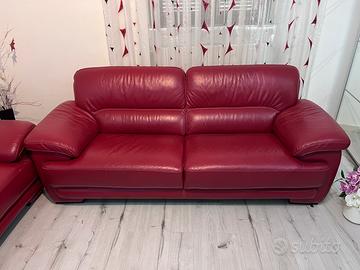 Coppia divani in vera pelle rossa (3+2 posti)