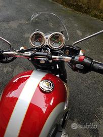 Truumph Bonnrnville T120