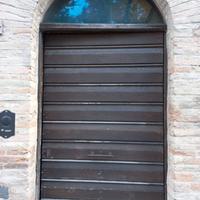 Portoni da esterno in legno da restaurare