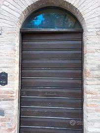 Portoni da esterno in legno da restaurare