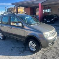 Fiat Panda 1.3 MJT 16V DPF 4x4 Climbing