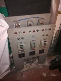 Coppia pannelli/quadri elettrici vintage