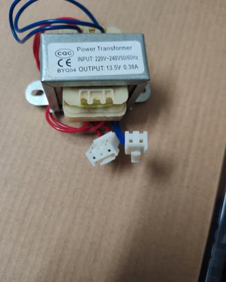Alimentatore Trasformatore 220- 240 v 50760hz 13.5