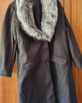 Cappotto con pelliccia taglia 58