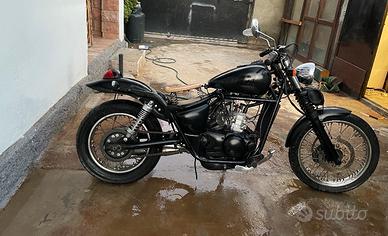 Classic 125 red rose customizzata