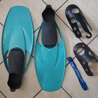 PINNE DA NUOTO marca DECATHLON TRIBORD snorkeling