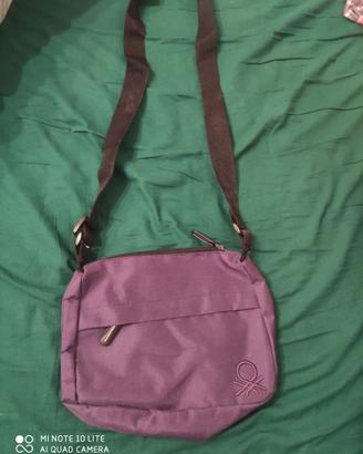 Borsa Benetton tracolla