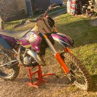 KTM 125 SX - 2010 con sostanziosi upgrade