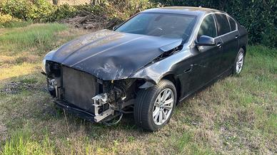 BMW 520 D INCIDENTATA