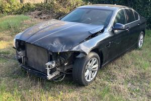 BMW 520 D INCIDENTATA