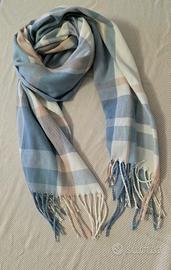 Sciarpa morbida azzurra 