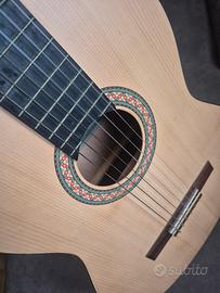 Chitarra classica YAMAHA