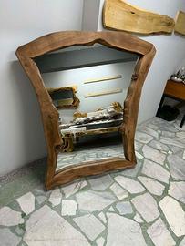 Specchi in legno di olmo artigianali