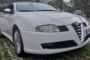 Alfa Romeo GT 1.9Jtdm