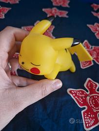 Figure di pikachu con luce 