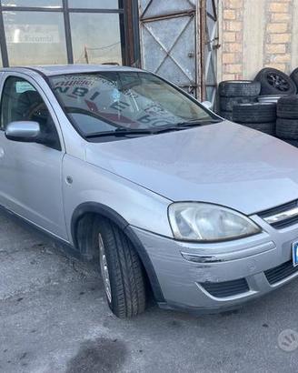 Ricambi Opel Corsa 1.2 benz 16V 80cv del 2005