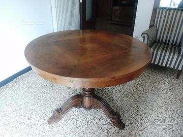 Tavolo rotondo intarsiato