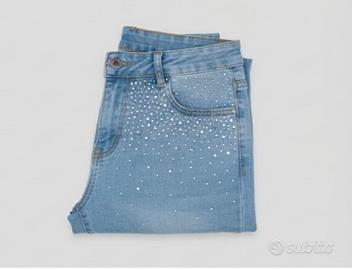 Jeans denim azzurri con strass