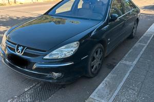 Peugeot 607