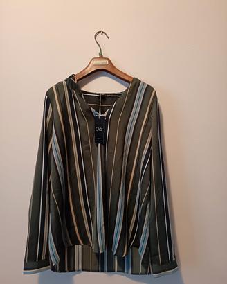 Completo maglia e pantalone con etichetta