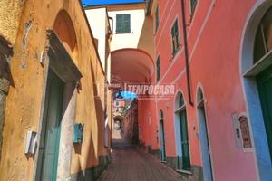 QUADRILOCALE IN CENTRO