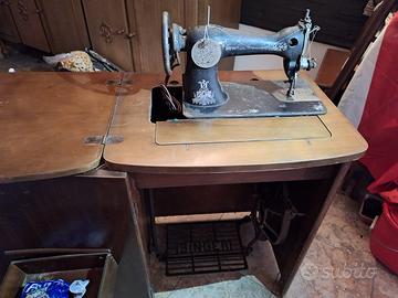 macchina da cucire Singer d'epoca