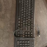 Tastiera per Pc con cavo usb nera