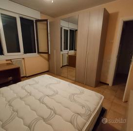 Camera singola con letto matrimoniale