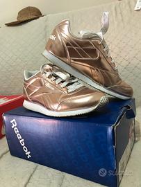 Reebok dorate store