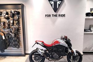 DUCATI Monster 937 .