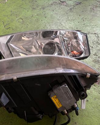 Coppia fari  Audi A6 2004 completi