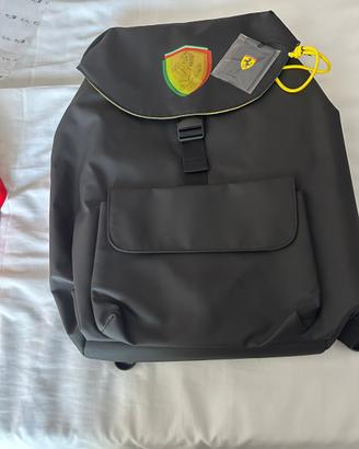 Zaino Ferrari
