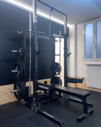 HOME GYM attrezzatura da palestra di alta qualità