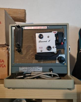 Proiettore cinematografico vintage Kodak Brownie 8
