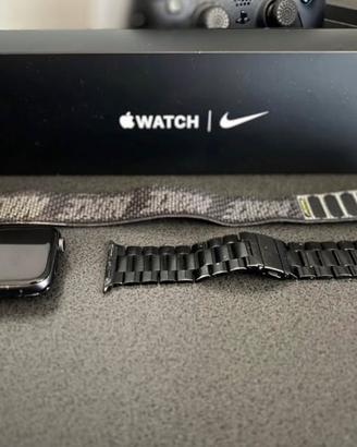 Apple Watch SE x Nike 2022