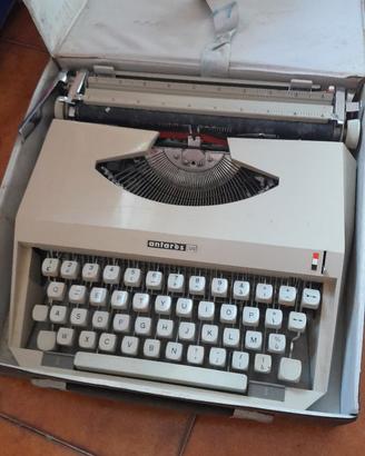 Macchina da scrivere vintage - Marca Antares Capri