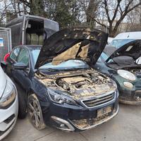 PEUGEOT 308 DEL 2015 PER RICAMBI