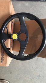 VOLANTE MOMO ORIGINALE 3 RAZZE CODICI 0270583 0270