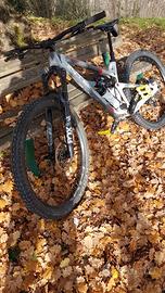 INTENSE PRIMER EXPERT 29” – FULL CARBON – TAGLIA M