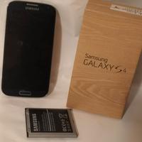 Galaxy S4 con binocolo 